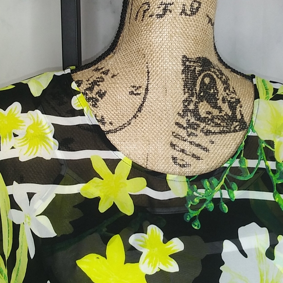 Alfani ladies Camisole size 4 - Picture 2 of 6